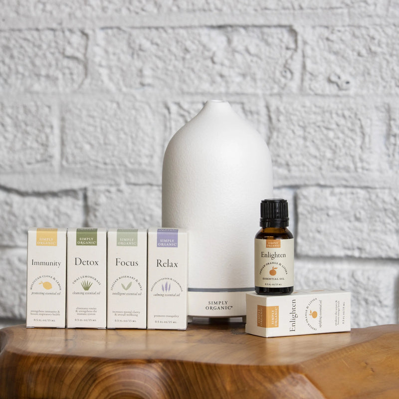 Essential Oils Aromatherapist Package [FREE Diffuser!]